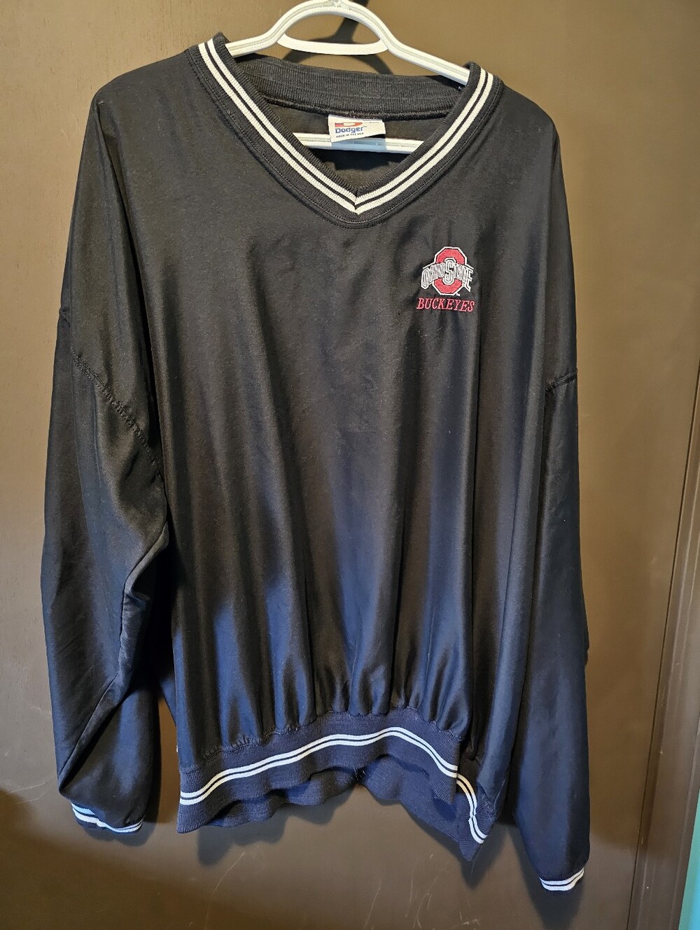 Black Ohio State Buckeyes V-Neck Pullover XXL